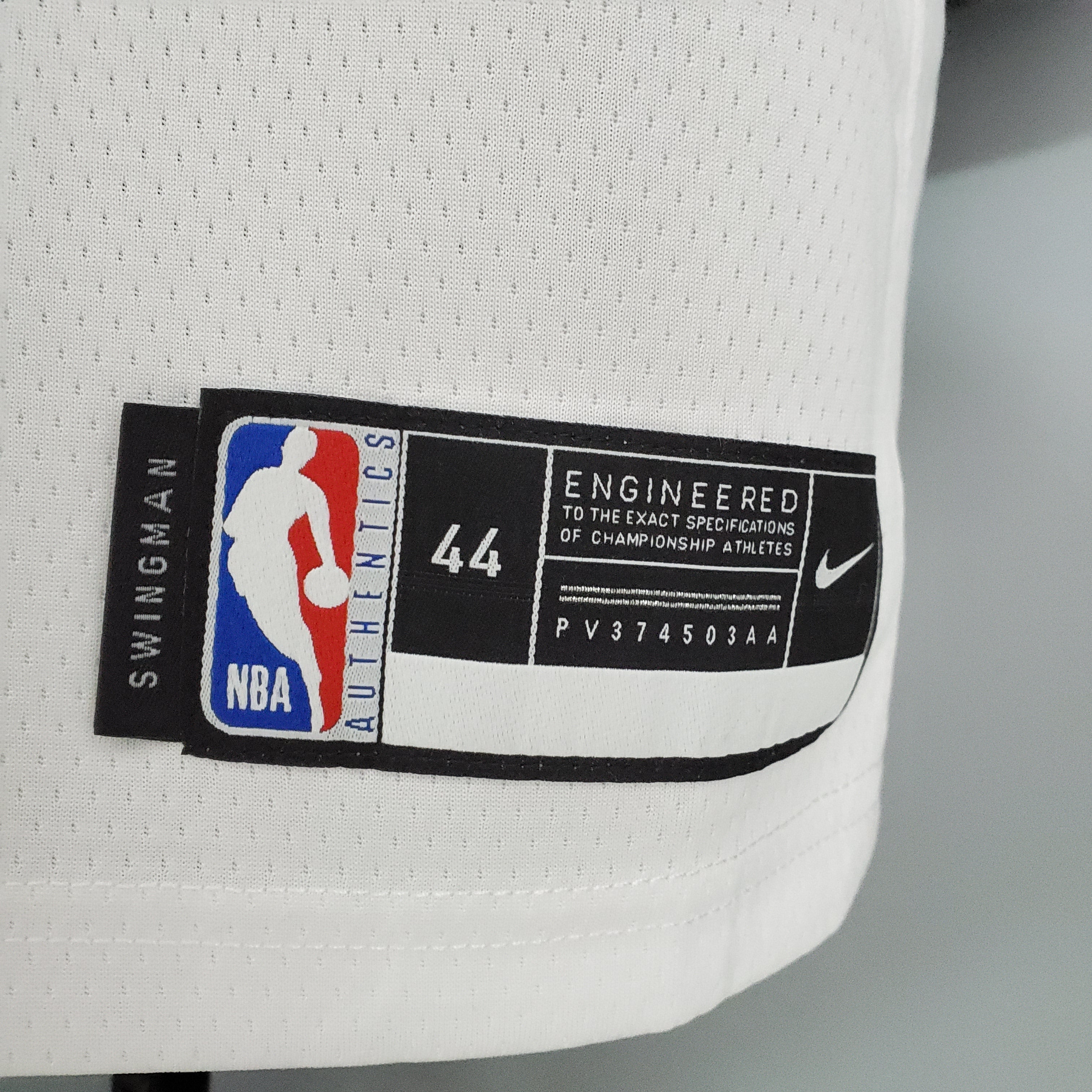 new nike lakers jersey