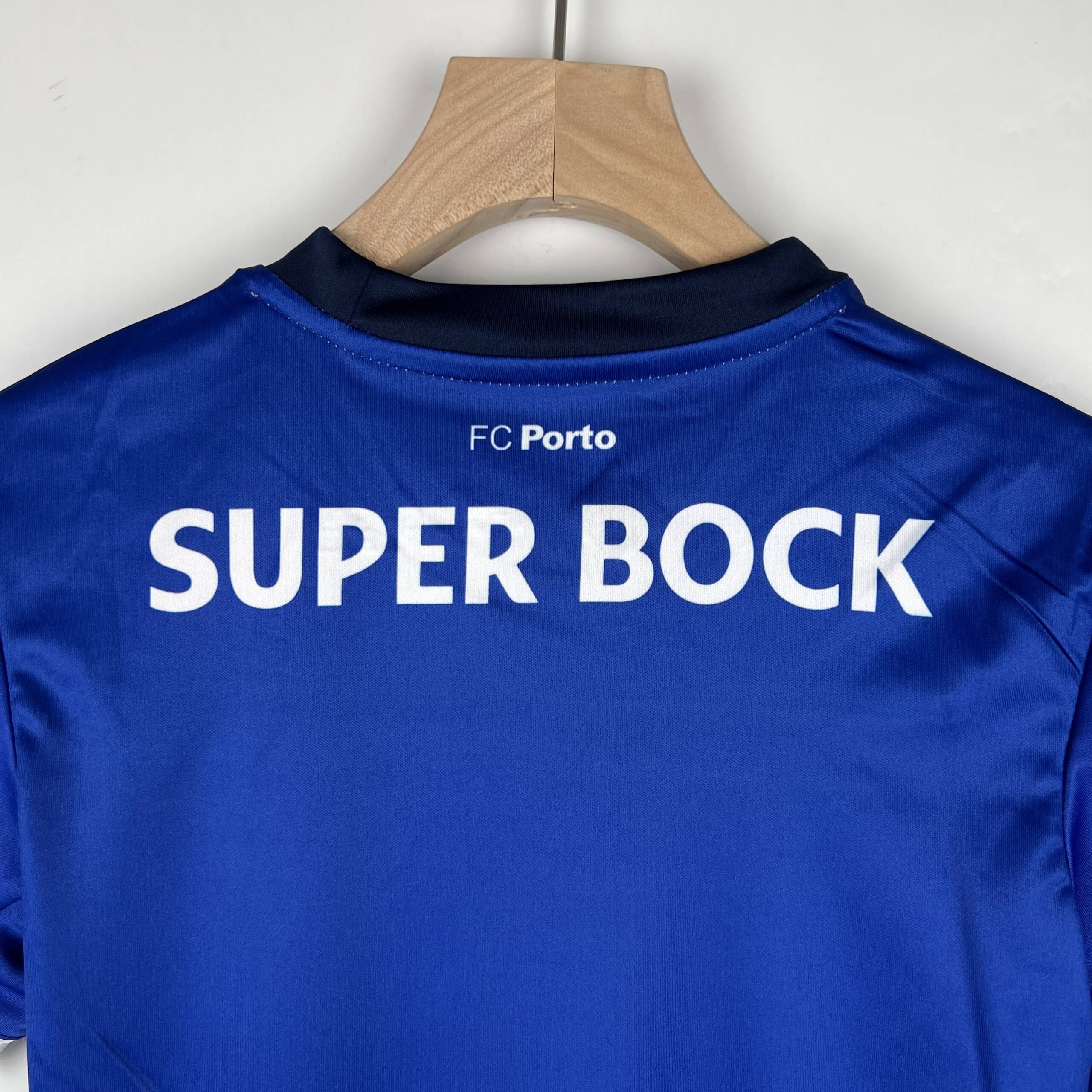 Maillot Domicile La Louvière 2001-02