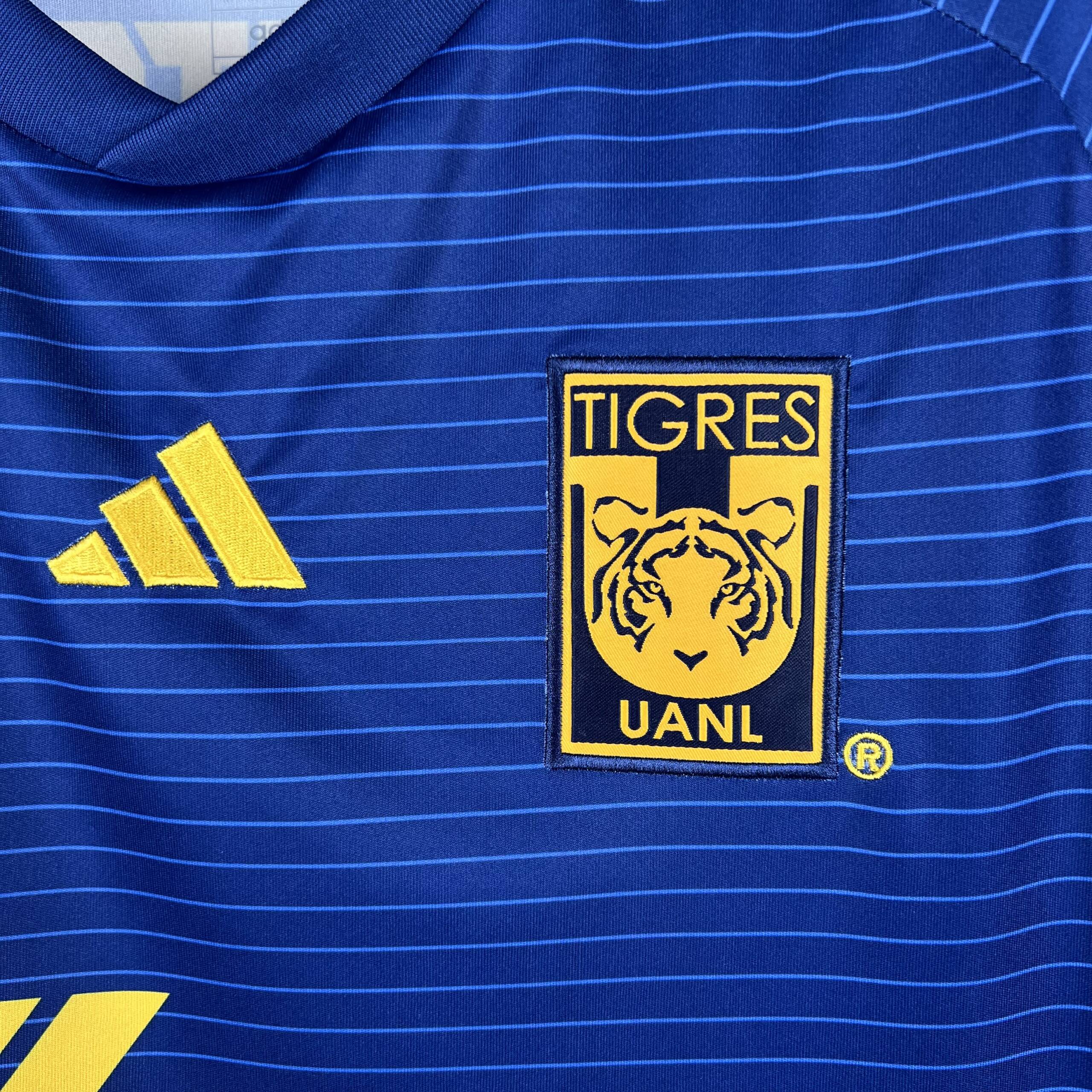 Tigres UANL Maillot Extérieur 23/24 - Maxi Kits