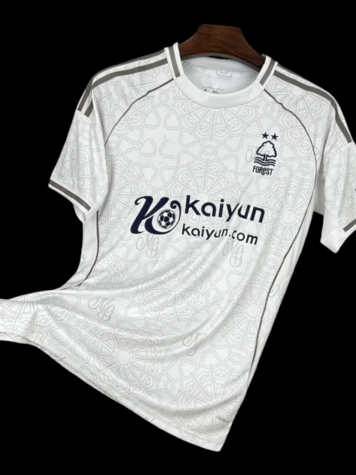 Camiseta exterior del Nottingham Forest 25/26