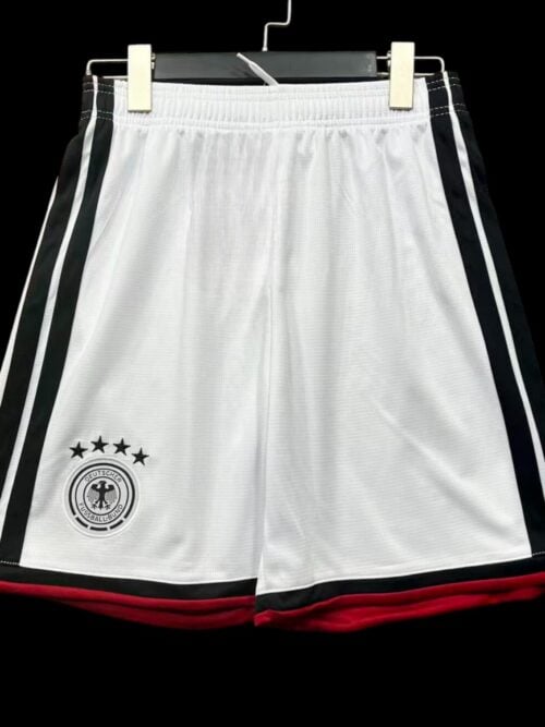 Alemania: Pantalones cortos de local 26/27