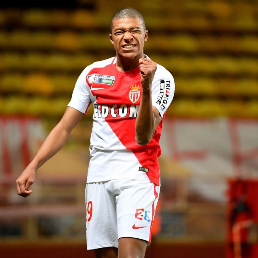 Kylian Mbappe debuts a l'AS Monaco