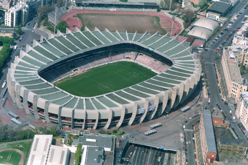 Le Parc des Princes nouveau, inauguration 1972