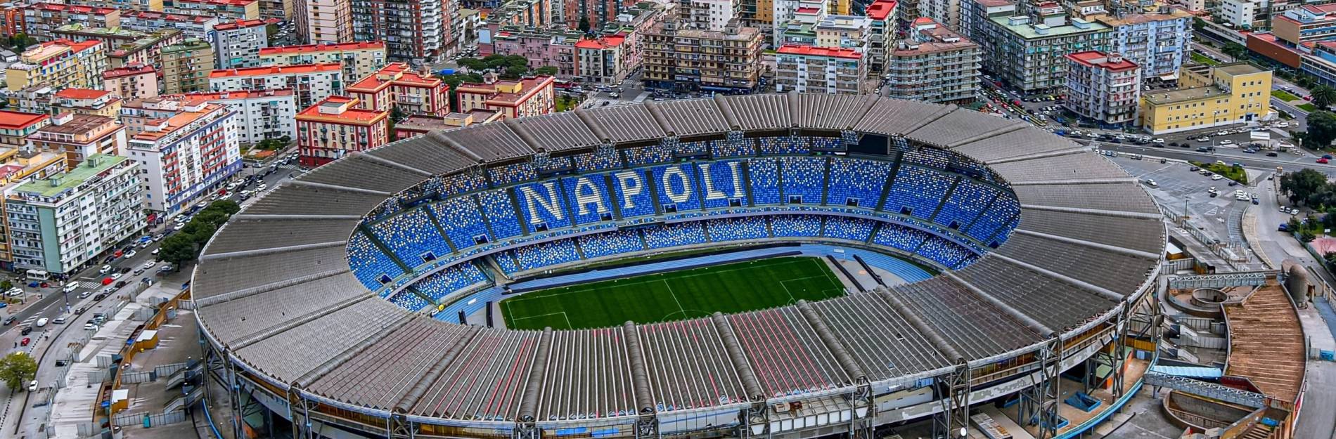 Le stade Diego Maradona a Naples