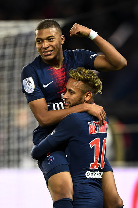 Mbappe et Neymar, partenaires de l'attaque parisienne