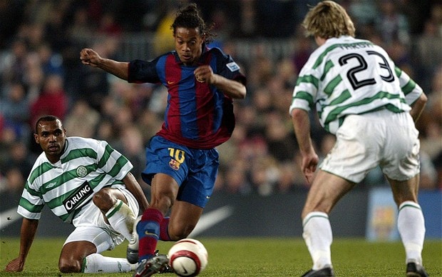 Ronaldinho em ação no Camp Nou
