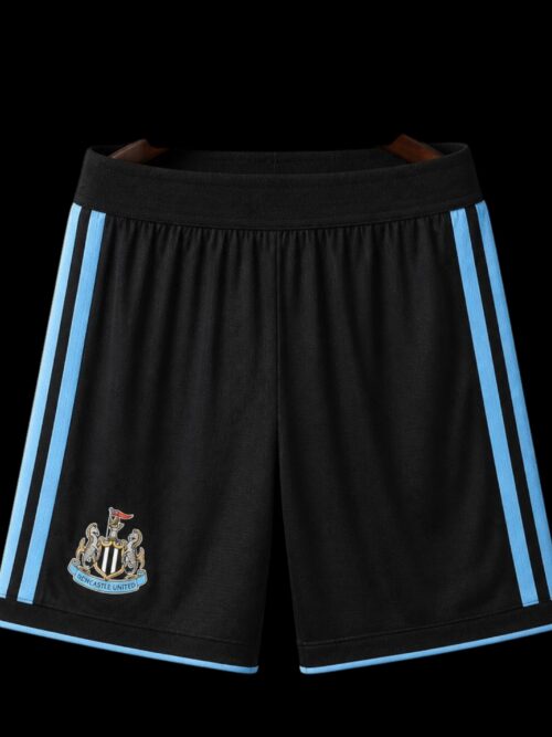 Newcastle Short Domicile 26/27